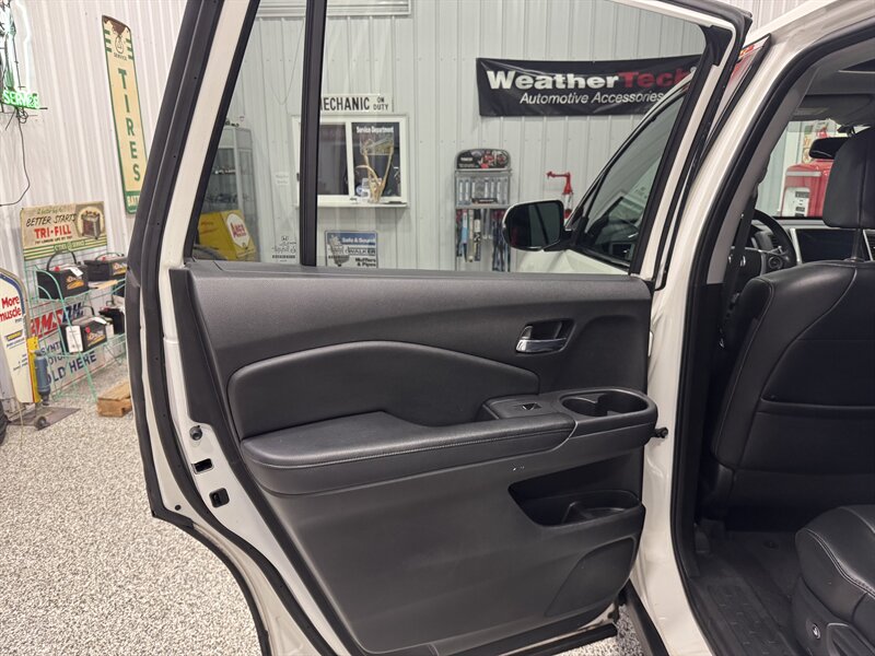 2018 Honda Pilot EX-L w/Navi   - Photo 22 - Rochelle, IL 61068