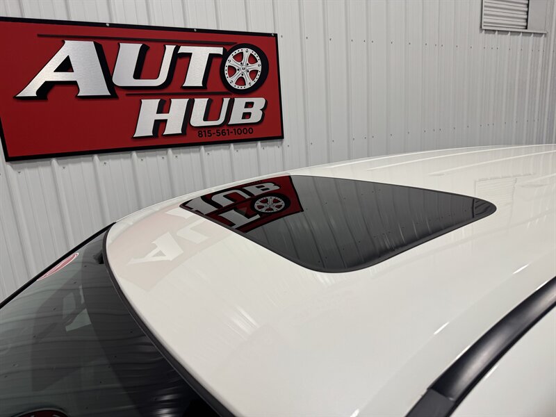 2018 Honda Pilot EX-L w/Navi   - Photo 12 - Rochelle, IL 61068