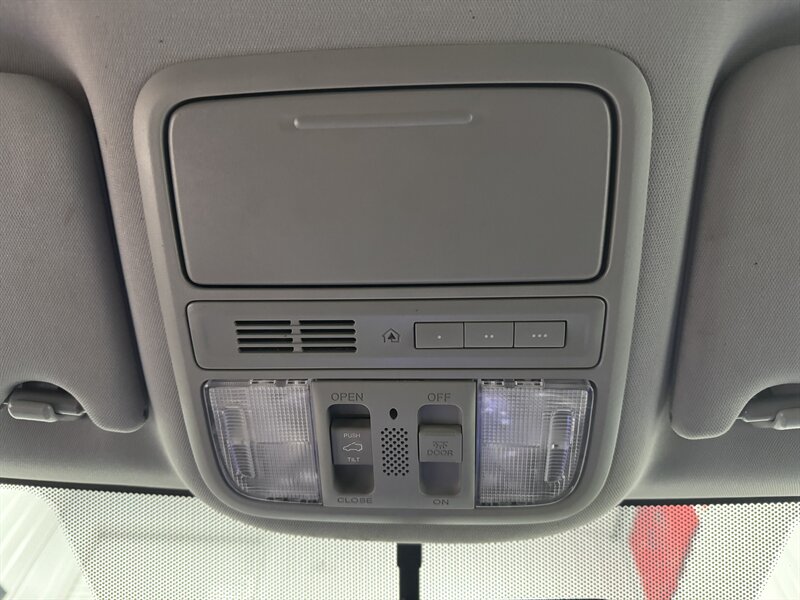 2018 Honda Pilot EX-L w/Navi   - Photo 11 - Rochelle, IL 61068