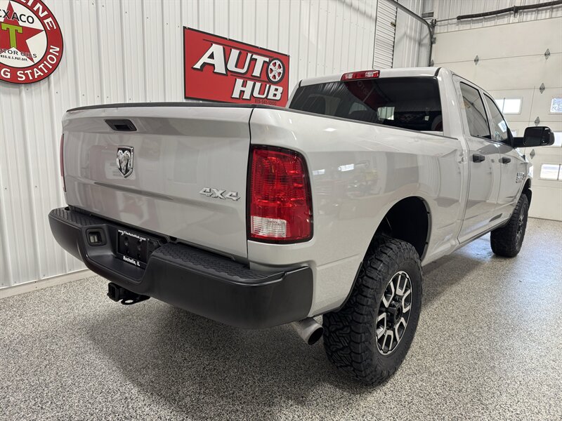 2016 RAM 2500 Tradesman - Photo 17 - Rochelle, IL 61068