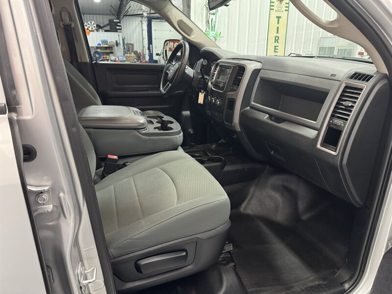 2016 RAM 2500 Tradesman - Photo 14 - Rochelle, IL 61068