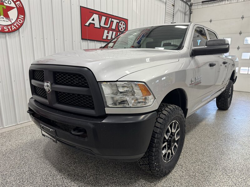 2016 RAM 2500 Tradesman - Photo 2 - Rochelle, IL 61068