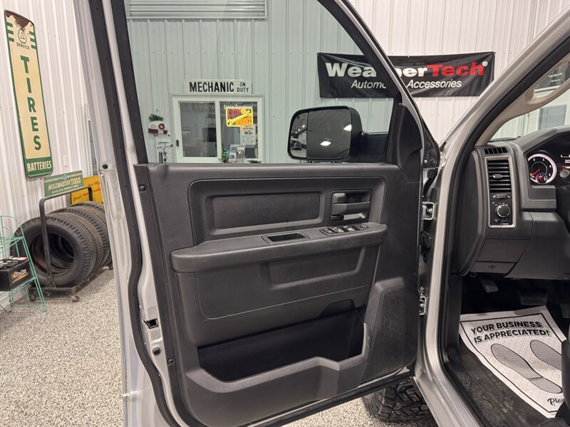 2016 RAM 2500 Tradesman - Photo 20 - Rochelle, IL 61068