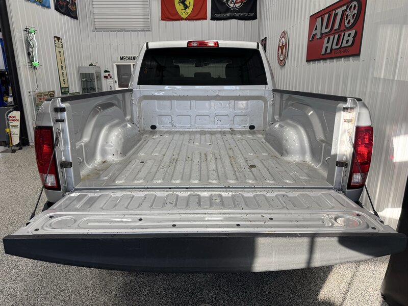 2016 RAM 2500 Tradesman - Photo 18 - Rochelle, IL 61068