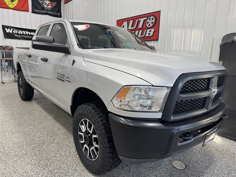 2016 RAM 2500 Tradesman - Photo 4 - Rochelle, IL 61068