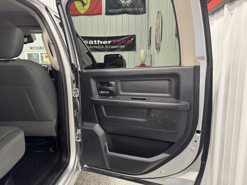 2016 RAM 2500 Tradesman - Photo 22 - Rochelle, IL 61068