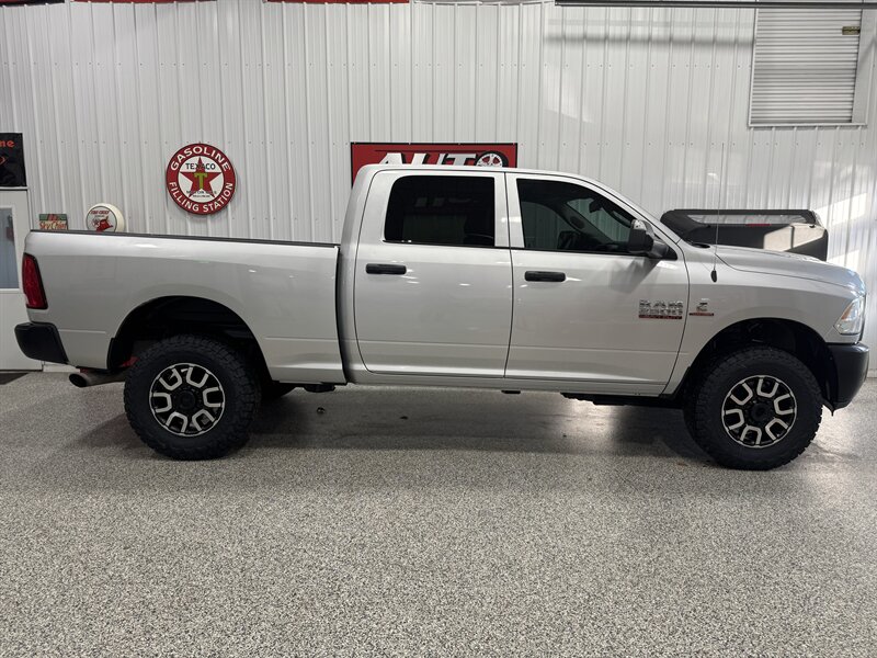 2016 RAM 2500 Tradesman - Photo 3 - Rochelle, IL 61068
