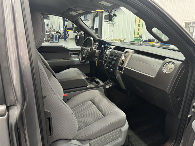 2011 Ford F-150 XL   - Photo 19 - Rochelle, IL 61068