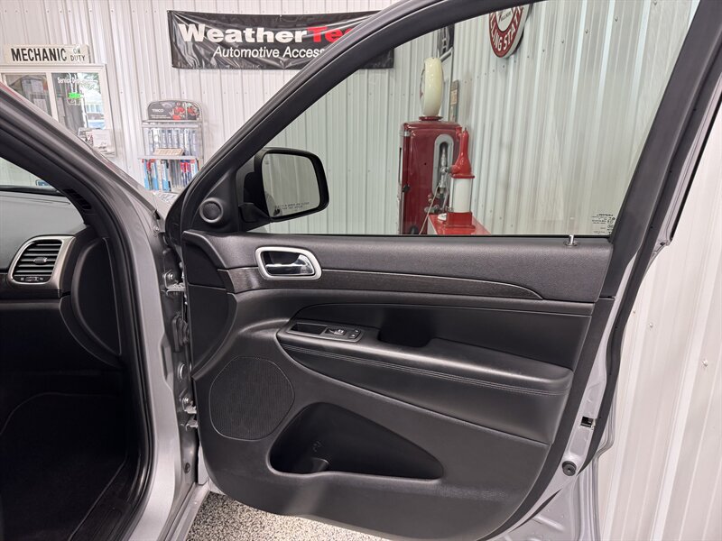 2018 Jeep Grand Cherokee Altitude   - Photo 23 - Rochelle, IL 61068