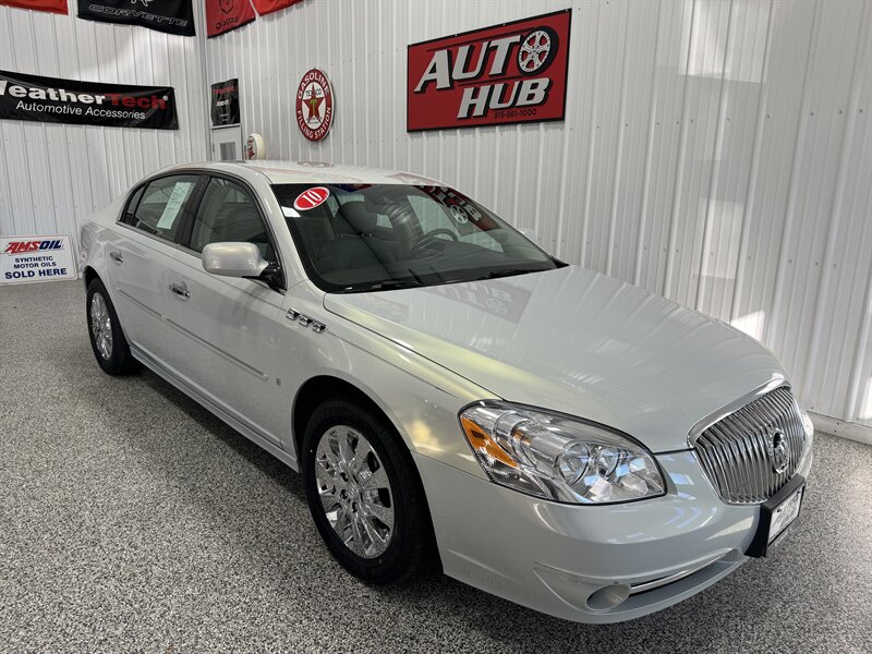 2010 Buick Lucerne CXL Special Edition   - Photo 8 - Rochelle, IL 61068