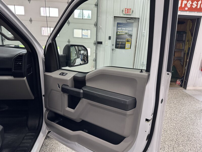 2017 Ford F-150 XL   - Photo 21 - Rochelle, IL 61068