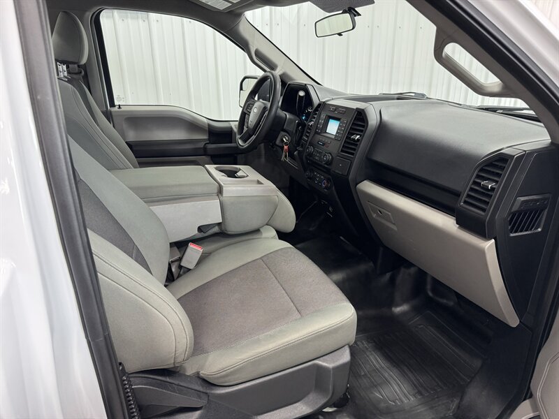 2017 Ford F-150 XL   - Photo 14 - Rochelle, IL 61068