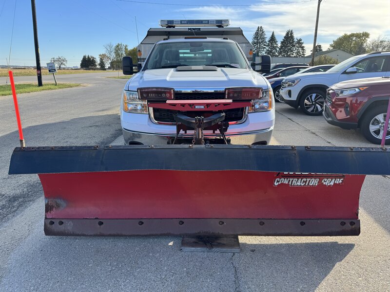 2014 GMC Sierra 3500HD CC Work Truck - Photo 7 - Rochelle, IL 61068