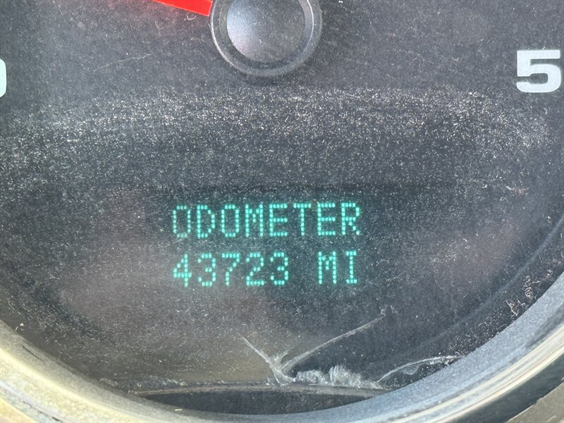 2014 GMC Sierra 3500HD CC Work Truck - Photo 14 - Rochelle, IL 61068