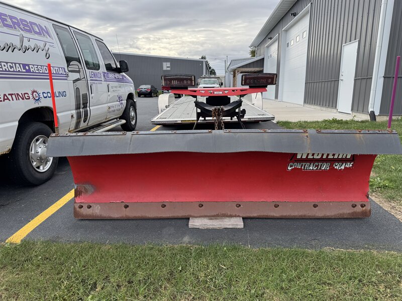 2014 GMC Sierra 3500 Work Truck   - Photo 2 - Rochelle, IL 61068