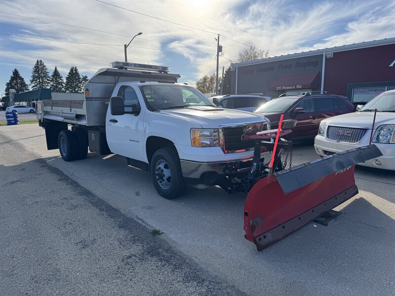 2014 GMC Sierra 3500HD CC Work Truck - Photo 8 - Rochelle, IL 61068