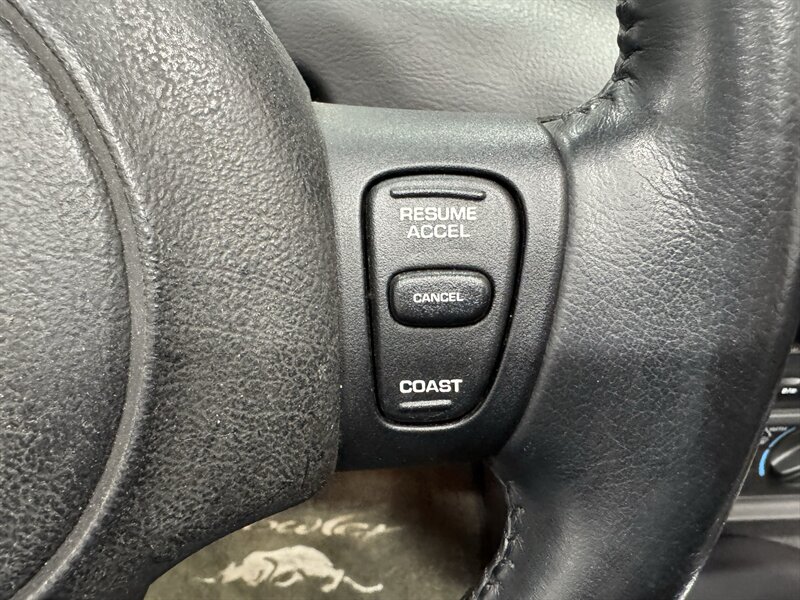 2001 Chrysler Prowler   - Photo 13 - Rochelle, IL 61068