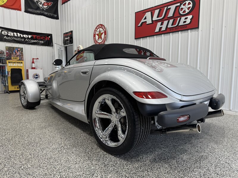 2001 Chrysler Prowler   - Photo 21 - Rochelle, IL 61068