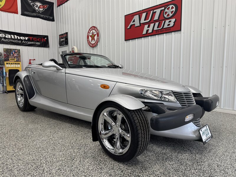 2001 Chrysler Prowler   - Photo 4 - Rochelle, IL 61068