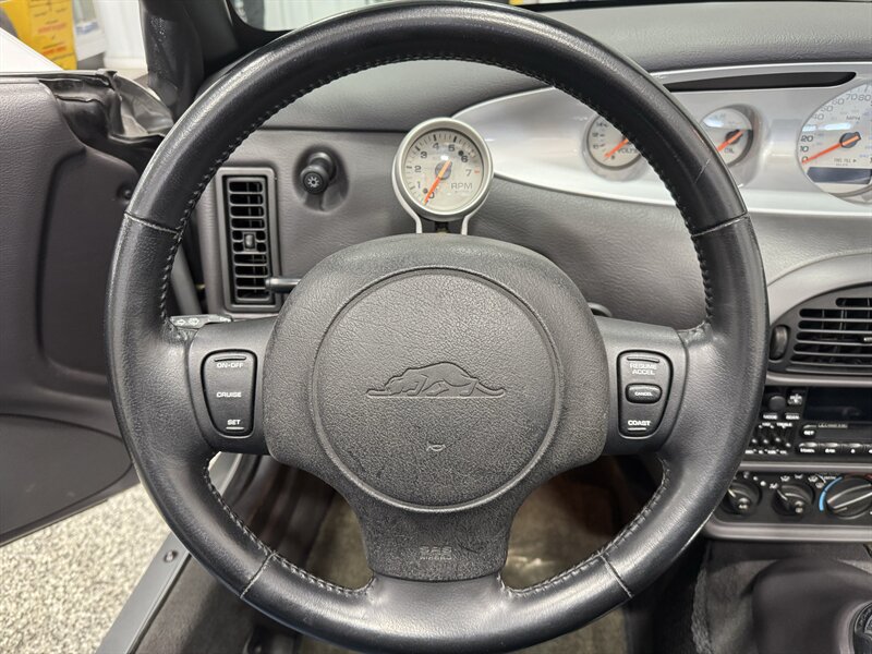 2001 Chrysler Prowler   - Photo 11 - Rochelle, IL 61068