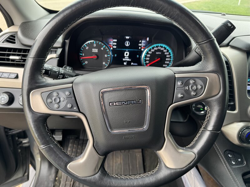 2018 GMC Yukon Denali   - Photo 5 - Rochelle, IL 61068