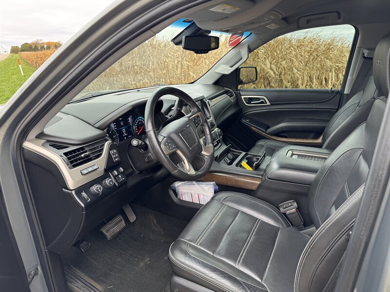 2018 GMC Yukon Denali   - Photo 4 - Rochelle, IL 61068