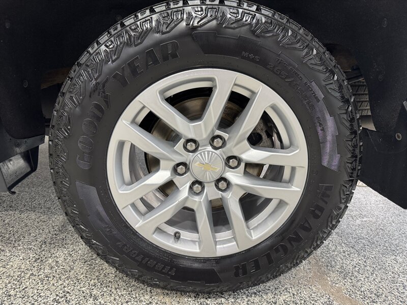 2020 Chevrolet Silverado 1500 LT   - Photo 22 - Rochelle, IL 61068