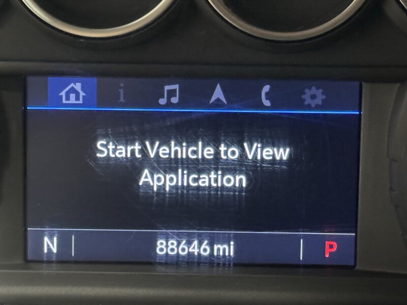 2020 Chevrolet Silverado 1500 LT   - Photo 5 - Rochelle, IL 61068