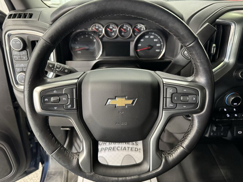 2020 Chevrolet Silverado 1500 LT   - Photo 7 - Rochelle, IL 61068