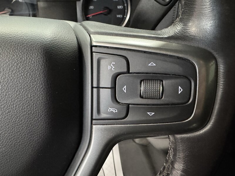 2020 Chevrolet Silverado 1500 LT   - Photo 9 - Rochelle, IL 61068