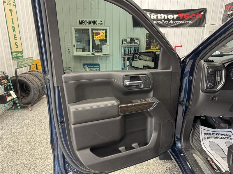 2020 Chevrolet Silverado 1500 LT   - Photo 25 - Rochelle, IL 61068