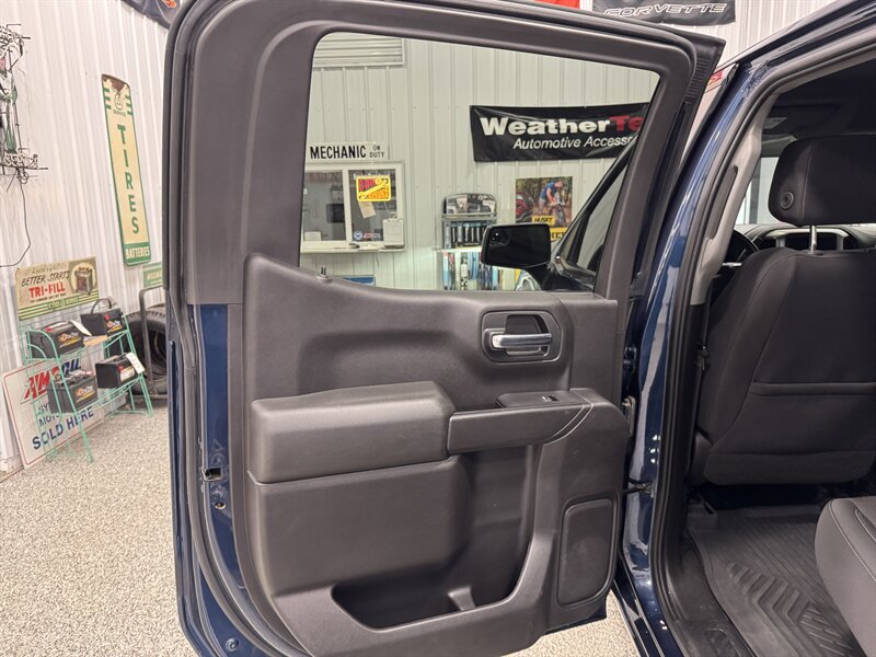 2020 Chevrolet Silverado 1500 LT   - Photo 26 - Rochelle, IL 61068