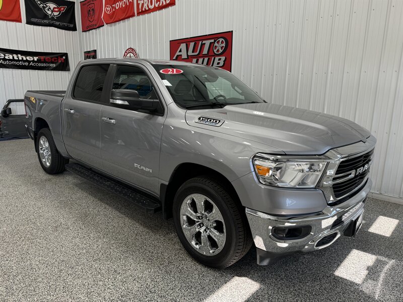 2021 RAM 1500 Big Horn   - Photo 6 - Rochelle, IL 61068