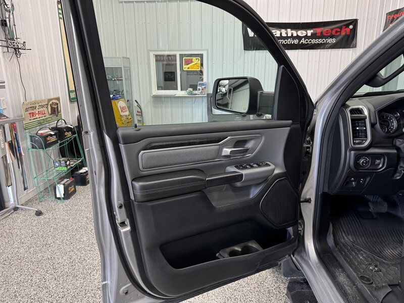 2021 RAM 1500 Big Horn   - Photo 14 - Rochelle, IL 61068