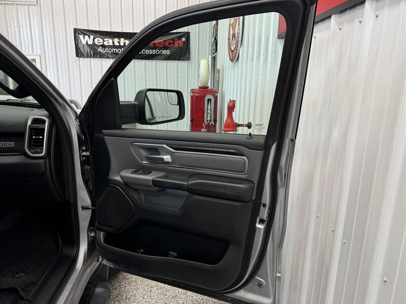 2021 RAM 1500 Big Horn   - Photo 28 - Rochelle, IL 61068