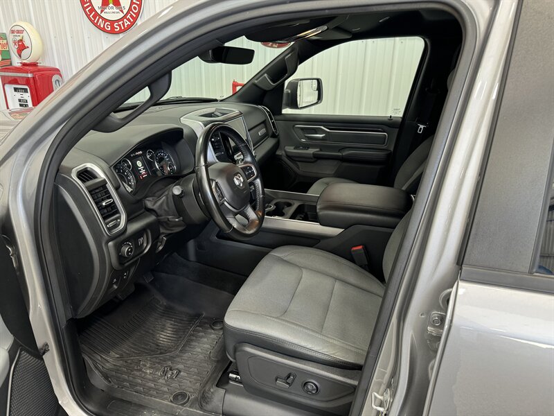 2021 RAM 1500 Big Horn   - Photo 12 - Rochelle, IL 61068