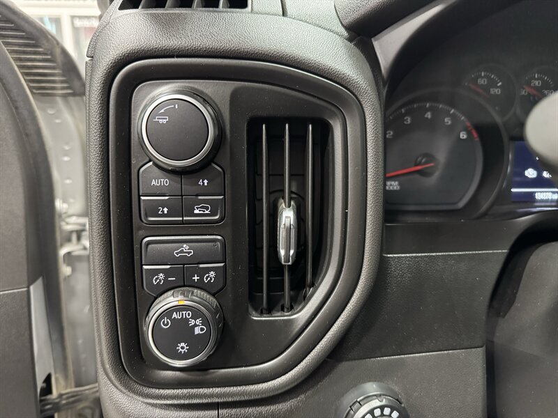 2020 Chevrolet Silverado 1500 Work Truck - Photo 10 - Rochelle, IL 61068