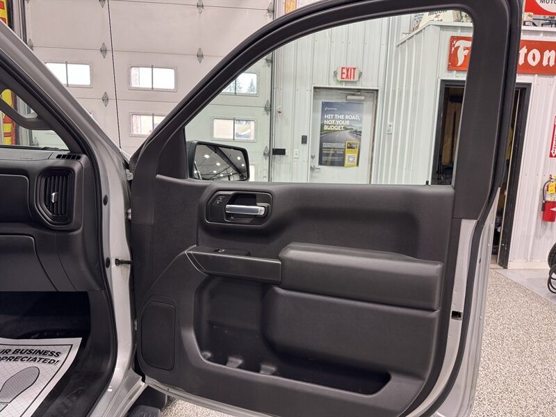 2020 Chevrolet Silverado 1500 Work Truck - Photo 19 - Rochelle, IL 61068