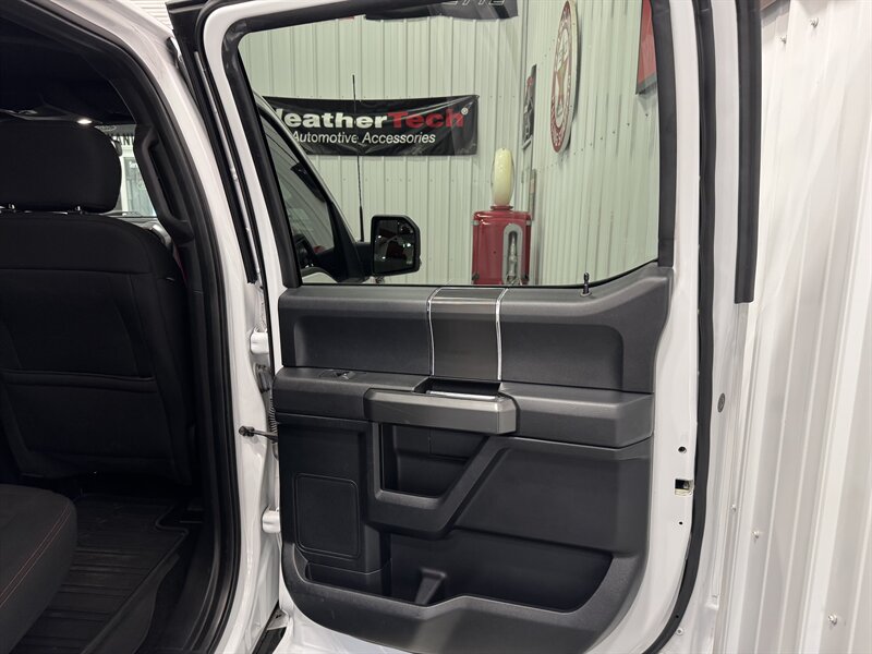 2018 Ford F-150 XLT  Sport - Photo 21 - Rochelle, IL 61068