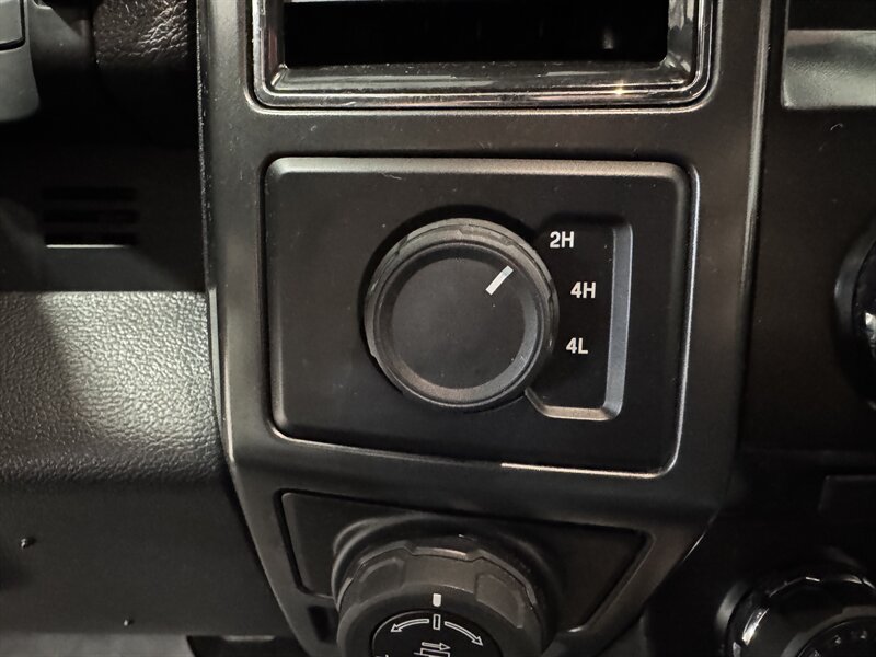 2018 Ford F-150 XLT  Sport - Photo 10 - Rochelle, IL 61068