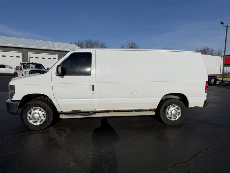 2014 Ford E-Series Econoline Van Commercial