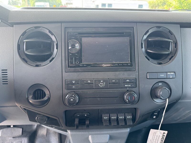 2015 Thor M33SW Four Winds   - Photo 11 - Rochelle, IL 61068