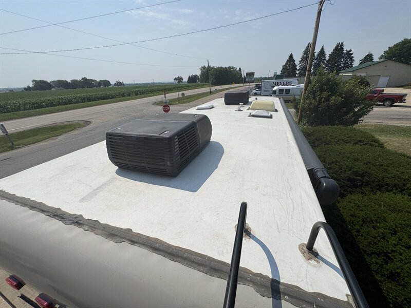 2015 Thor M33SW Four Winds   - Photo 30 - Rochelle, IL 61068