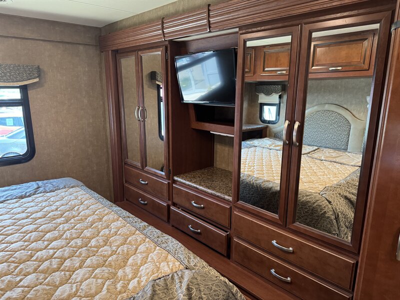 2015 Thor M33SW Four Winds   - Photo 24 - Rochelle, IL 61068