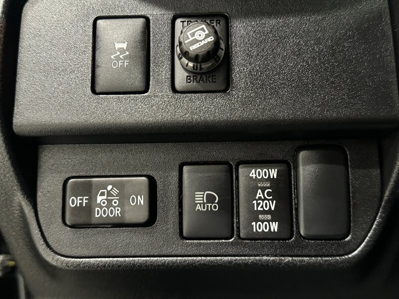 2023 Toyota Tacoma SR V6   - Photo 23 - Rochelle, IL 61068