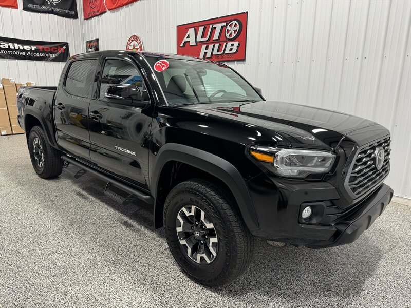 2023 Toyota Tacoma SR V6   - Photo 6 - Rochelle, IL 61068