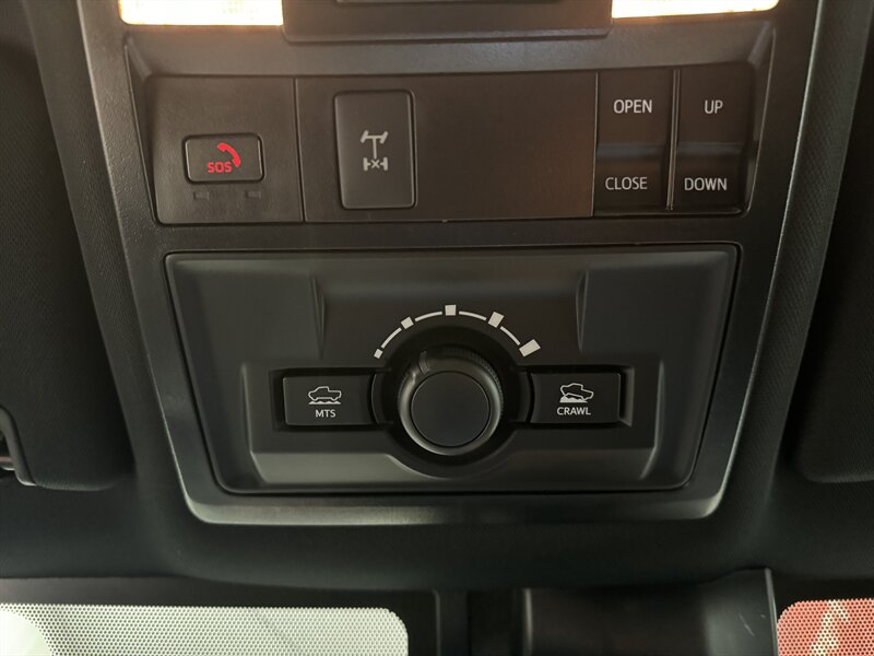 2023 Toyota Tacoma SR V6   - Photo 22 - Rochelle, IL 61068