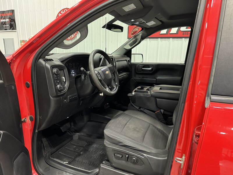 2020 Chevrolet Silverado 3500 Work Truck   - Photo 5 - Rochelle, IL 61068