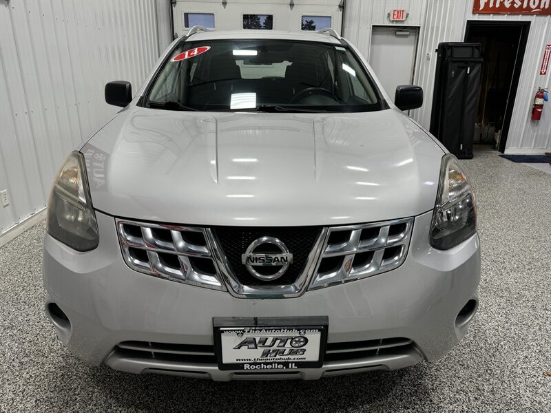 2014 Nissan Rogue S   - Photo 8 - Rochelle, IL 61068