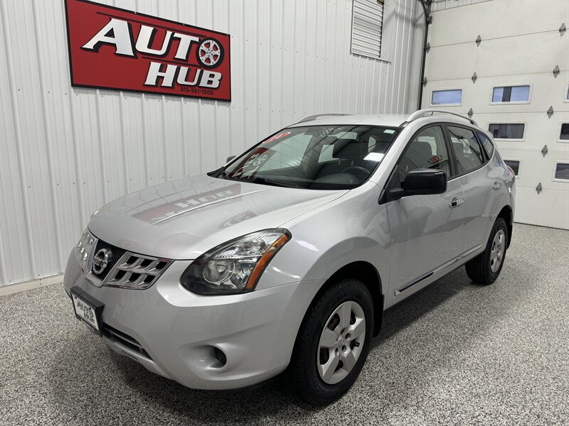 2014 Nissan Rogue S   - Photo 1 - Rochelle, IL 61068